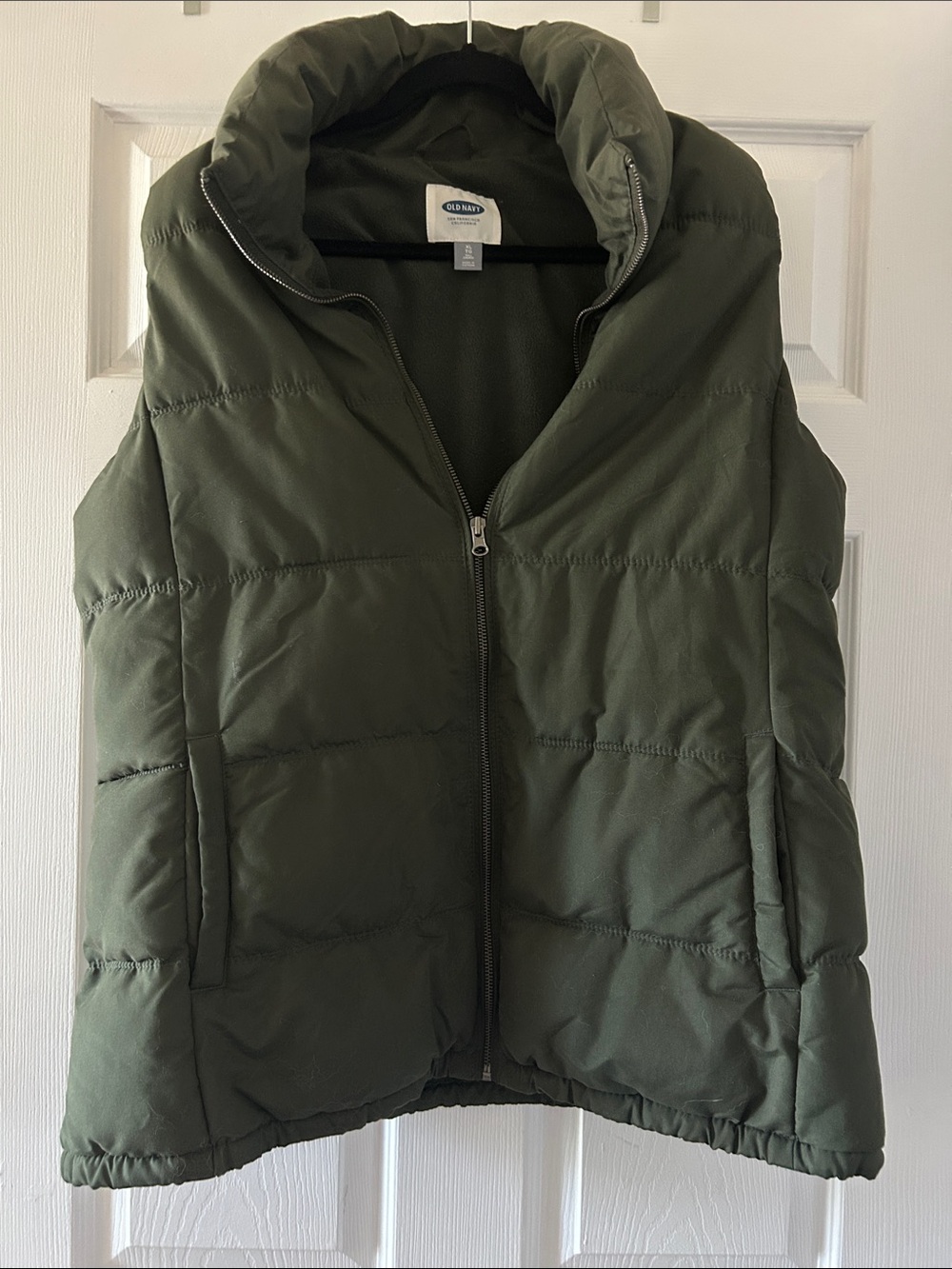 Old Navy Green Quilted Puffer Vest - Zip Front